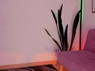 Freechat sussyprice on CamSoda