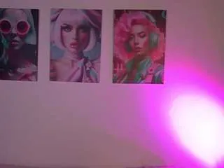 sweettirenn — Goal is: play my pussy + oil feet [77 tokens remaining]