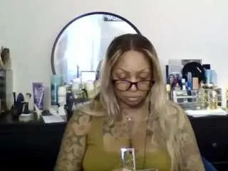 tammygold on CamSoda 