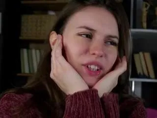 Freechat udelecorson on CamSoda