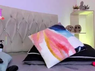 Offline valeriie21 on CamSoda