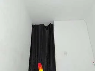 vicky-hot — put me happy [500 tokens remaining]