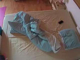 voyeurcam-julmodels-whitebed-3 from CamSoda is Freechat