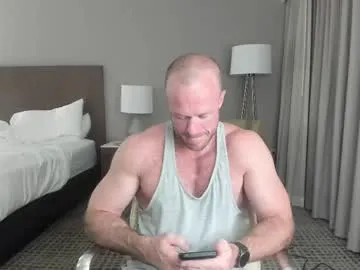 _hotr0d — shirt off #bigcock #stud #muscle #flex #bulge [100 tokens remaining]