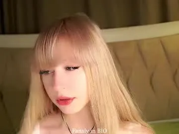 Freechat aameow on Chaturbate