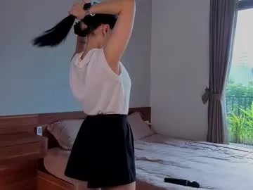 Freechat adelia_ntmu on Chaturbate