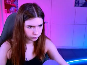 aliceinredsquare_'s avatar