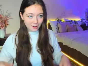 Freechat alluringeyess on Chaturbate