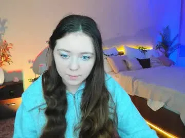 Freechat alluringeyess on Chaturbate