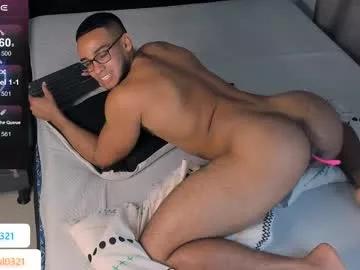 andrewl0321 from Chaturbate is Freechat