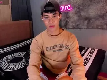 Freechat asiancum_peter on Chaturbate