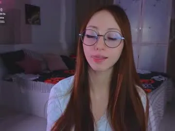 Freechat avrillemell on Chaturbate