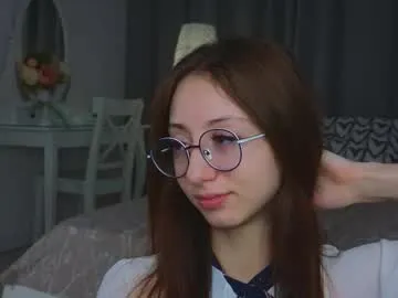 Freechat avrillemell on Chaturbate