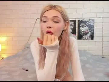 Freechat blondy_fina on Chaturbate