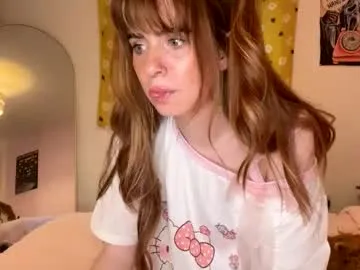 Freechat cheekykatx on Chaturbate