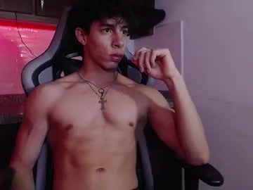 chris_evans27 — #New & #Muscle tease  - Goal: Get horny [58 tokens left] #bigcock #young #bigdick