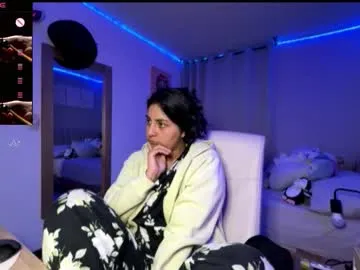 cloe_small08 on Chaturbate