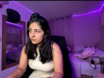 cloe_small08 on Chaturbate