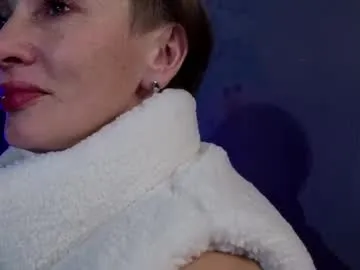 dorothy_meyer — GOAL: Lick my lips [77 tokens remaining] Hi! I am Dorothy. Its my pussy show. My vibes 222, 1002, many times 15 to make pussy wet. #milf #mature #daddysgirl #muscle #pantyhose