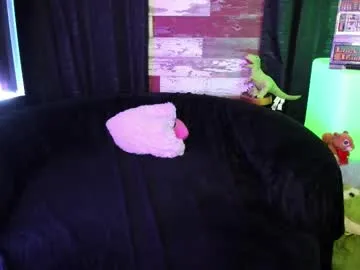 Freechat elle4you on Chaturbate