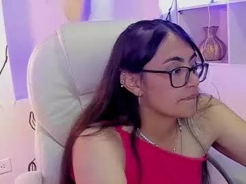 emily_jhonees from Chaturbate is Freechat