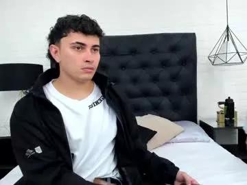 emma_x_jeremy from Chaturbate is Freechat