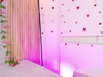 Freechat emmaclark_1 on Chaturbate