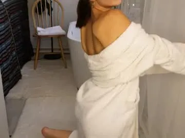 eva_zill_blossom on Chaturbate