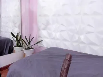 Freechat hannahtoons_ on Chaturbate