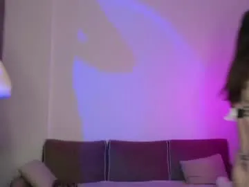 Freechat hello_imkitty on Chaturbate