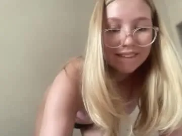 Freechat horney_audrey on Chaturbate