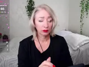 Freechat hunters_woman on Chaturbate