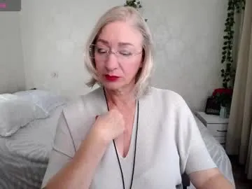 Freechat hunters_woman on Chaturbate