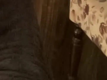 Freechat itsmylife021 on Chaturbate