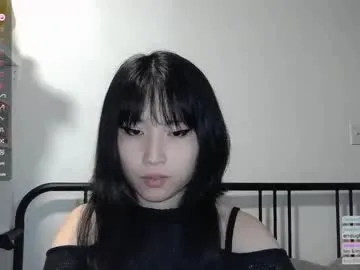 Freechat kitty_krush on Chaturbate