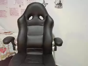 Away kitty_rose6147 on Chaturbate