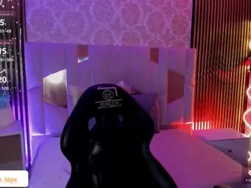 Freechat lihian_tay on Chaturbate