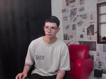 magic_boy01 from Chaturbate is Freechat