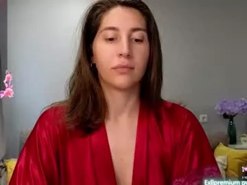Freechat marrycolins on Chaturbate