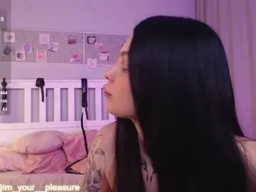 michela_fruet — GOAL: hard boobs massage [221 tokens remaining] boobs day #german #bdsm #slave #daddy #submissive