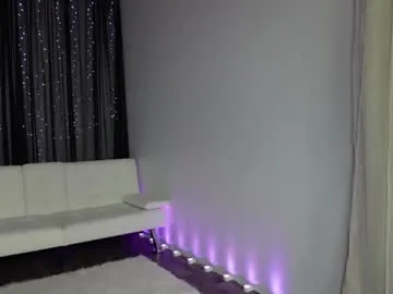 Freechat mikmagik on Chaturbate