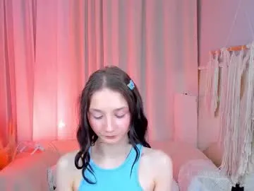 Freechat milliminimouse on Chaturbate