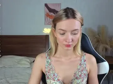 Freechat minnietammy on Chaturbate
