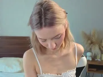 Freechat minnietammy on Chaturbate