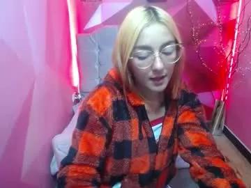 perla_red from Chaturbate is Freechat