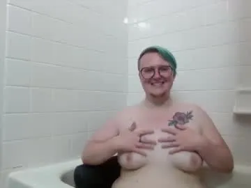 queerlyjaz on Chaturbate 