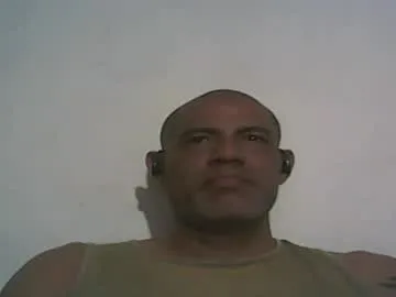 retlam37 on Chaturbate