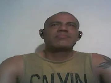 retlam37 on Chaturbate