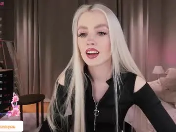 Freechat ssashagarter on Chaturbate