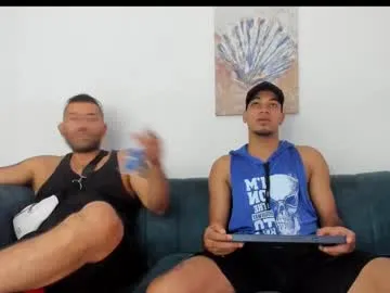 Freechat straight__friends on Chaturbate